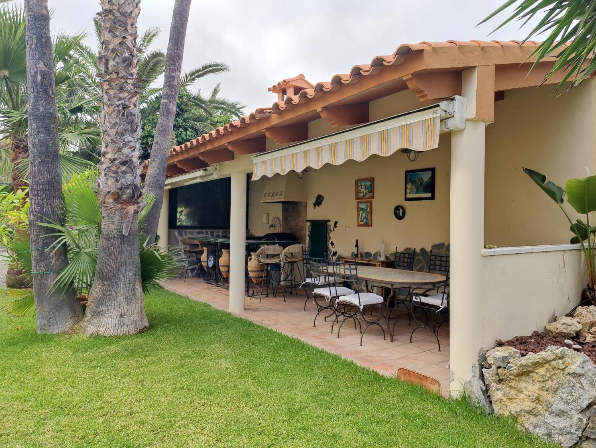 Casa Candelabro L'Alfas del Pi Exterior foto